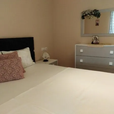 Vana Apartment *